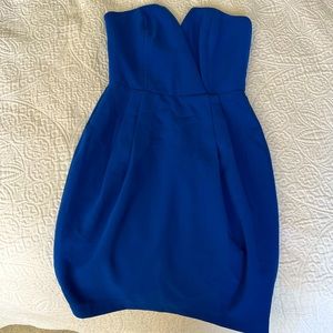Strapless dark blue short dress